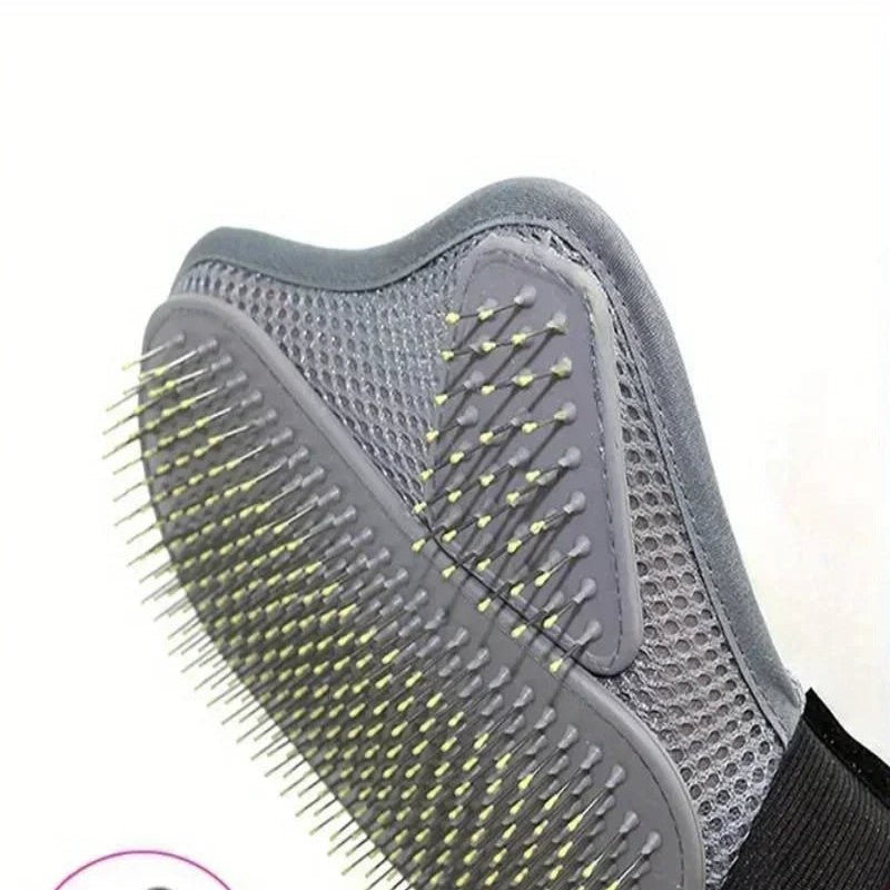 Deshedding pet grooming glove with massage tips